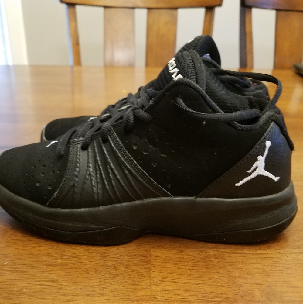 Nike Jordan shoes youth 4.5